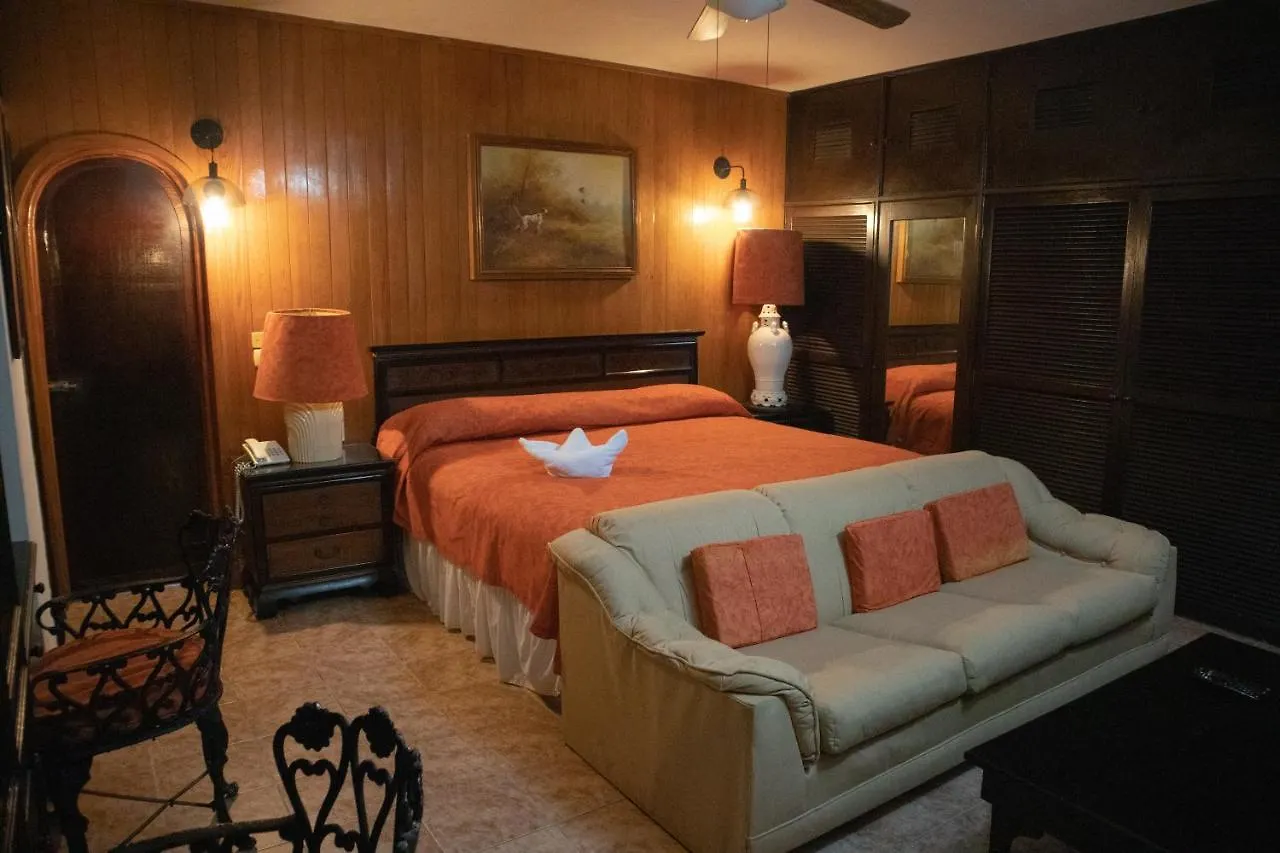 Villablanca Garden Beach Hotel Cozumel